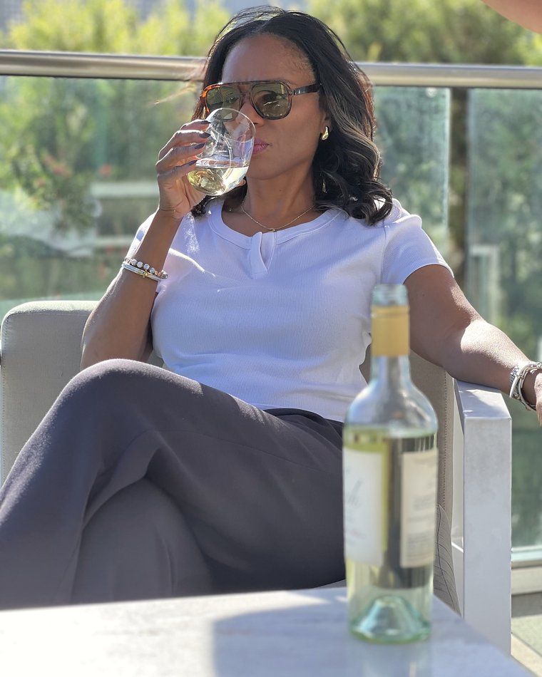 Stacey-Bell Lynn, food and drink content
